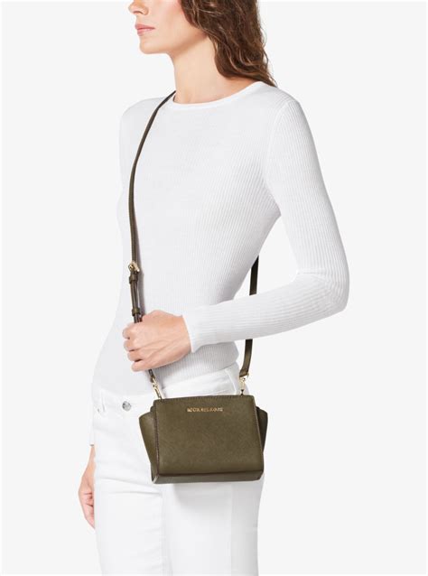 michael kors selma verde oliva|Selma Medium Saffiano Leather Crossbody .